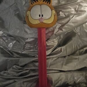 Garfield Pez Dispenser with Red Stem